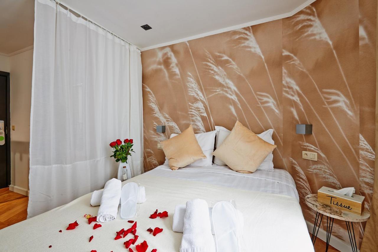 בריסל Hotel Les Ecrins מראה חיצוני תמונה